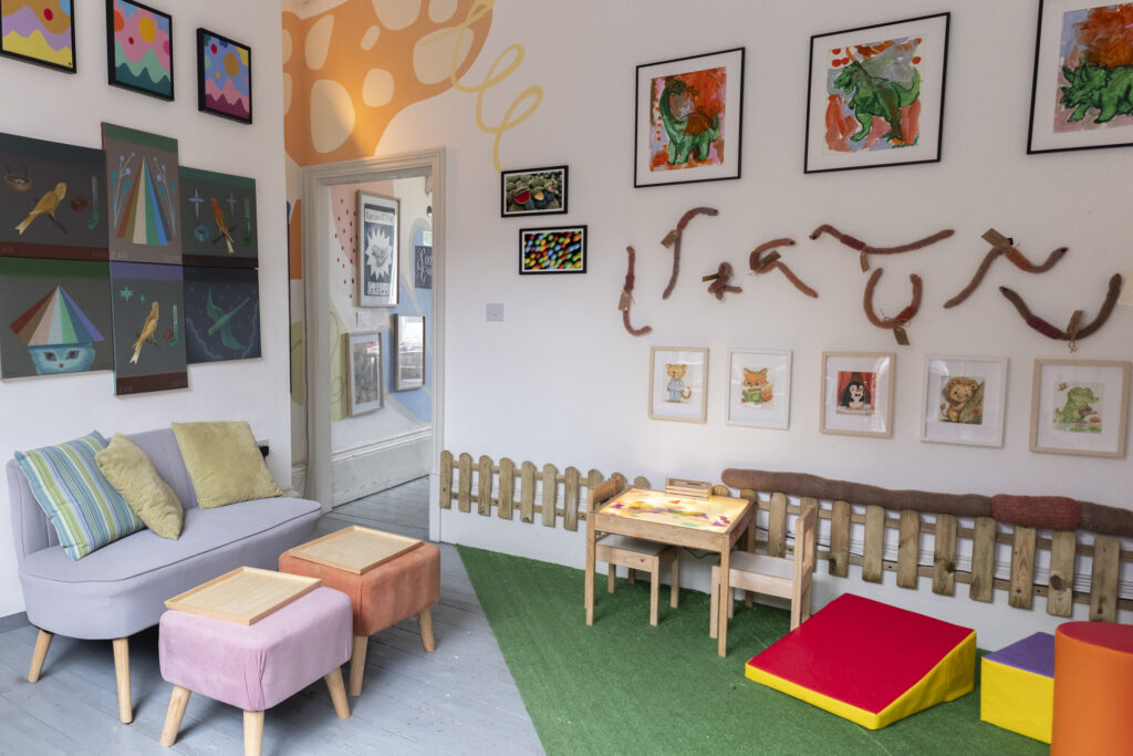 art for children's rooms UK